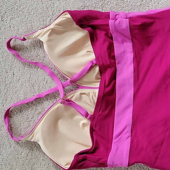 Modcloth High Dive Sporty & Splashy Classic 1pc Swimsuit Sz Small Cranberry Pink - Picture 4 of 6